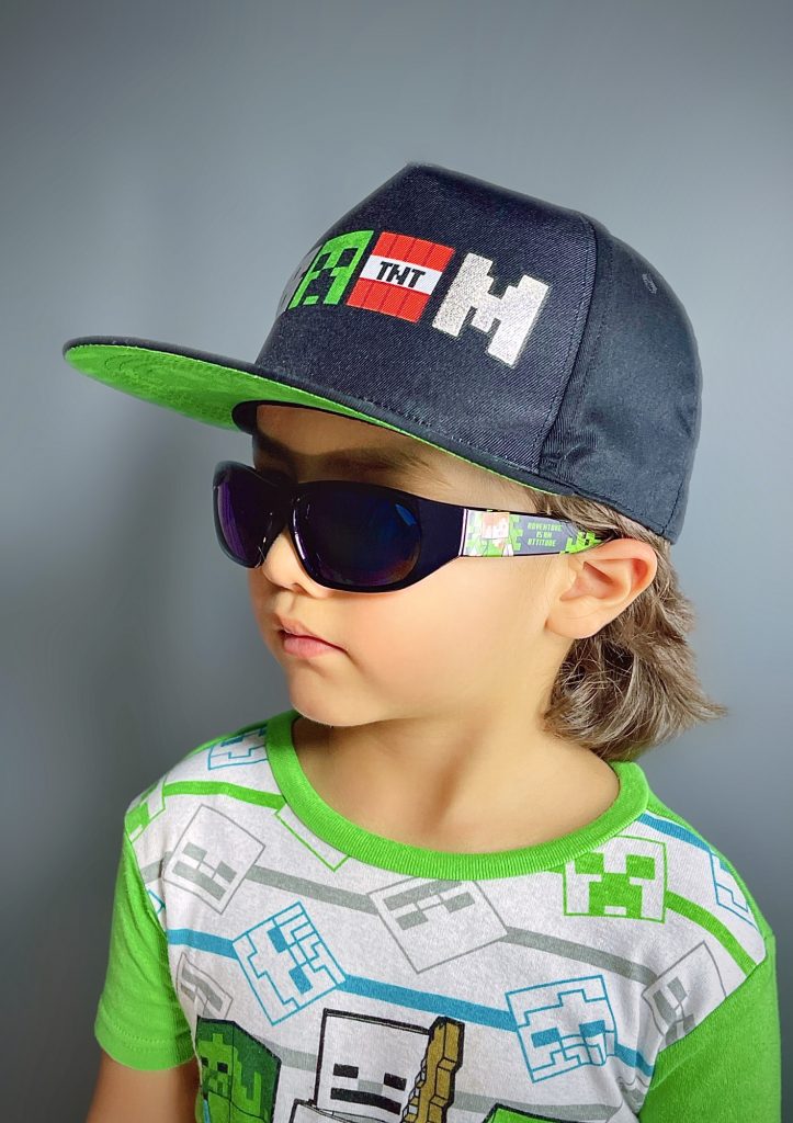 Gorra Minecraft color negro/ verde con visera plana y cincho ajustable - Open Box